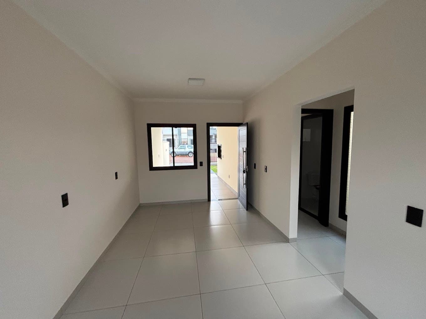 Sala da casa nova, ampla e iluminada